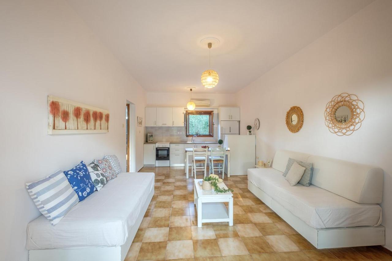 Kitriaí Panagea Holiday Apartments מראה חיצוני תמונה
